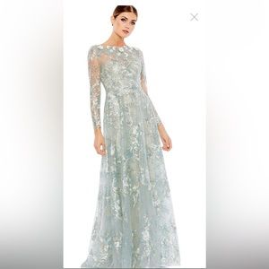 Mac duggal dress new without tags size 14